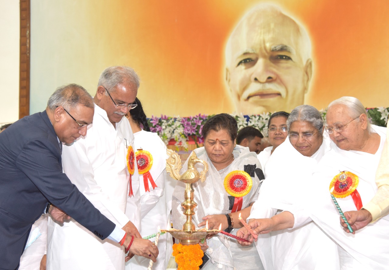 सफल प्रशासक बनने के लिए आपके मन में करूणा, स्नेह और आदर का भाव हो : सुश्री उइके