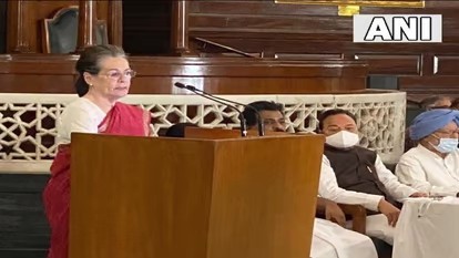 पार्टी में एकता के लिए हर जरूरी कदम उठाएंगे : सोनिया गांधी