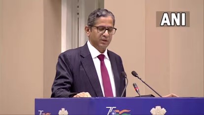 रखें ‘लक्ष्मण रेखा का खयाल’ : कोर्ट के फैसलों के प्रति बेरुखी अच्छी नहीं, सीजेआई बोले- पीआईएल बनीं, पर्सनल इंट्रेस्ट लिटिगेशन