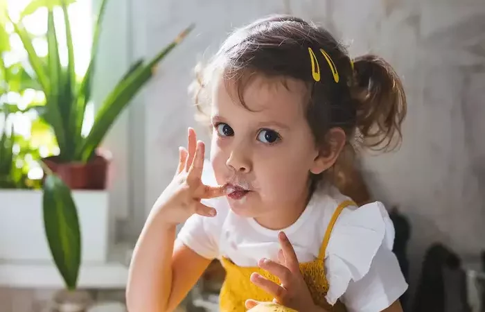 इन 4 चीजों को खाने वाले बच्चों का दिमाग होता है तेज, बनते हैं स्मार्ट और इंटेलिजेंट