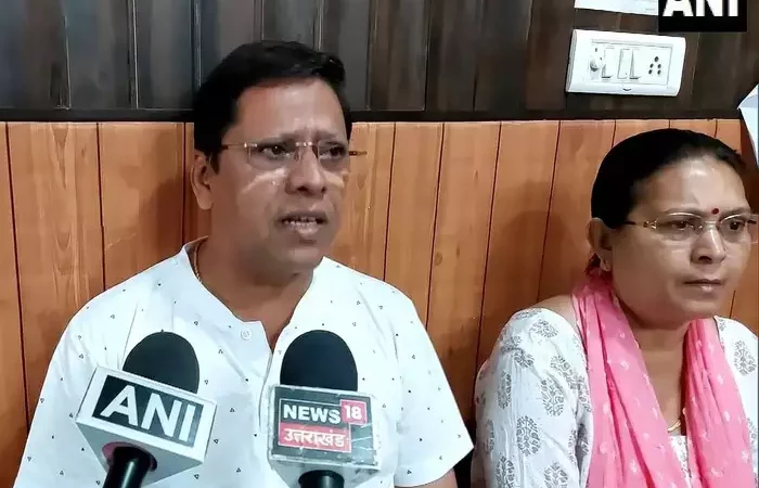 या तो हमें पोते-पोतियों का मुंह दिखलाओ या तुम पर जो खर्च किया वह 5 करोड़ दो, बेटे-बहू के खिलाफ कोर्ट में पहुंचे मां-बाप