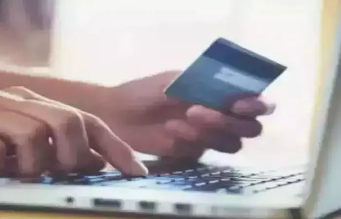 बिना OTP मांगे भी अकाउंट से कैसे पैसा निकाल लेते हैं स्कैमर्स? जान लिया ये तरीका तो कभी नहीं होगा धोखा