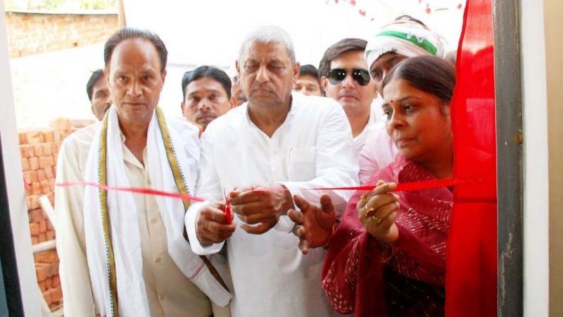 मंत्री अकबर ने धनौरा, पंडरिया में नवनिर्मित सामुदायिक भवन का किया लोकार्पण