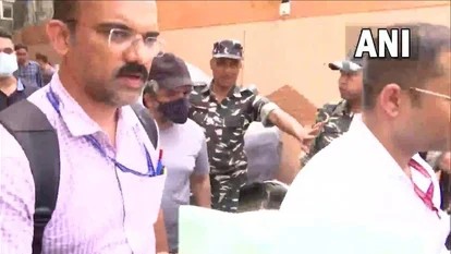 मुंबई में दाऊद के गुर्गों पर एनआईए के छापे, सलीम फ्रूट हिरासत में, कई ठिकानों पर कार्रवाई