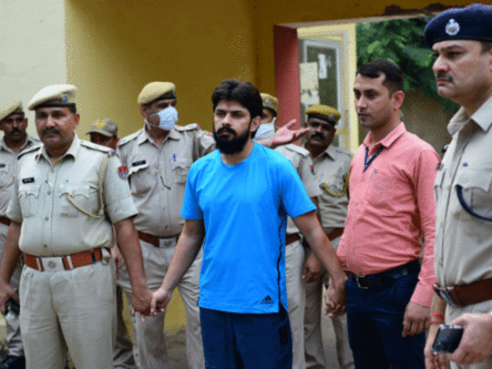 मूसेवाला मर्डर, लॉरेन्स बिश्नोई, एक ऐसा खूंखार गैंगस्टर जो तिहाड़ में बैठे-बैठे 5 राज्यों में खेल रहा खूनी खेल