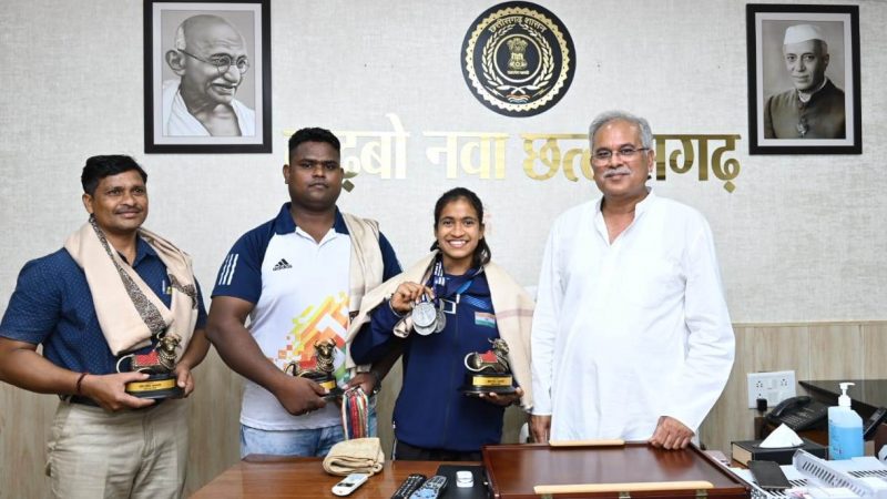 छत्तीसगढ़ की बेटी ज्ञानेश्वरी यादव ने जूनियर वर्ल्ड वेटलिफ्टिंग चैंपियनशिप में जीते तीन रजत पदक