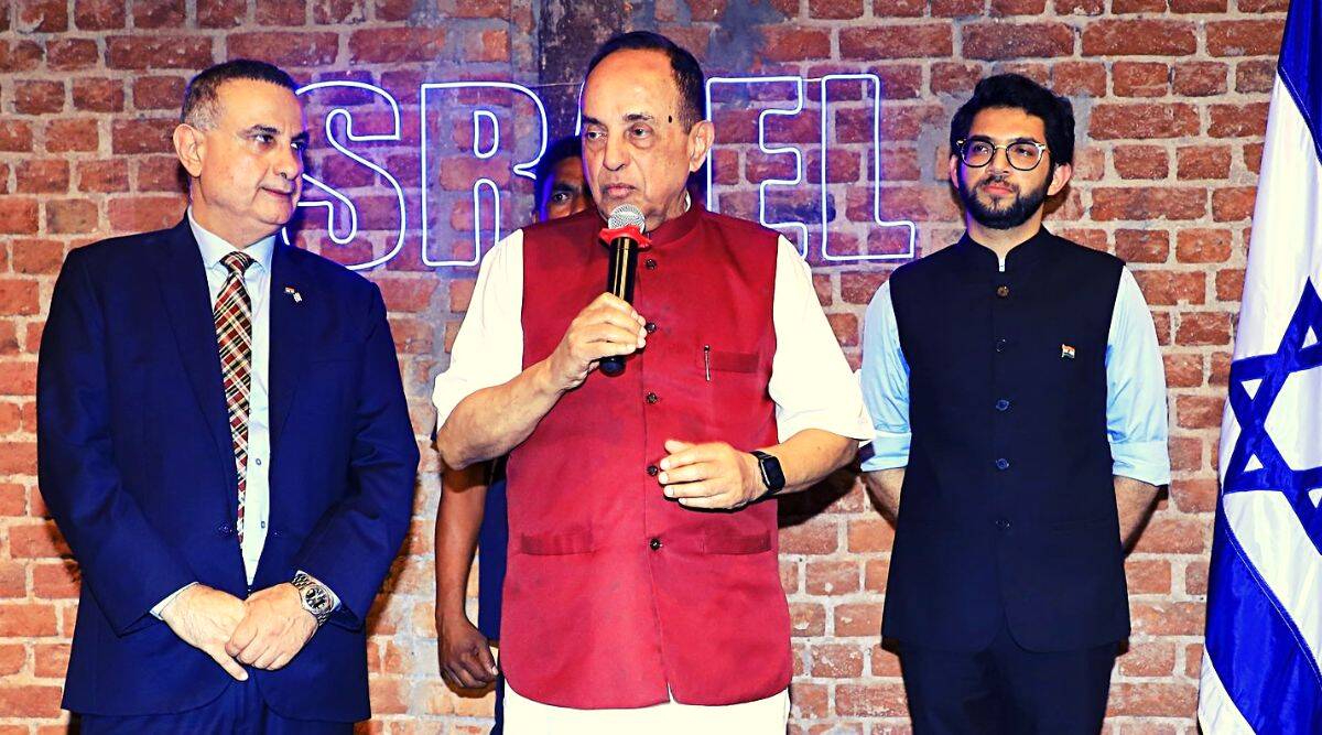 इजरायल ने किया सम्मान: सुब्रण्यम स्वामी बोले- कार्यक्रम में शरद पवार और आदित्य ठाकरे भी आए, मोदी के उलट दोनों बड़े विनम्र लगे तो भड़क गए यूजर, दे डाला ज्ञान