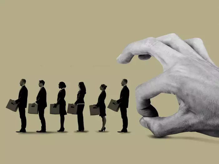 दुनिया की सबसे वैल्यूएबल एडटेक कंपनी Byju’s में हाहाकार, 2500 कर्मचारियों को निकाला