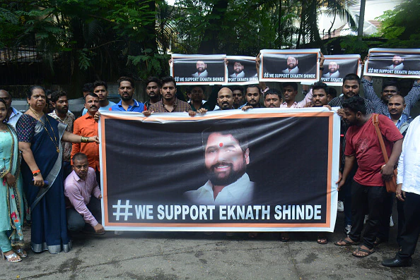 कभी ऑटो चलाया करते थे शिंदे अब पूरे सूबे की बागडोर उनके हाथ