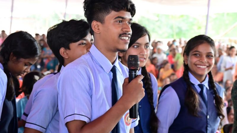 फरसाबहार केआत्मानन्द स्कूल के बच्चों छायी खुशी की लहर