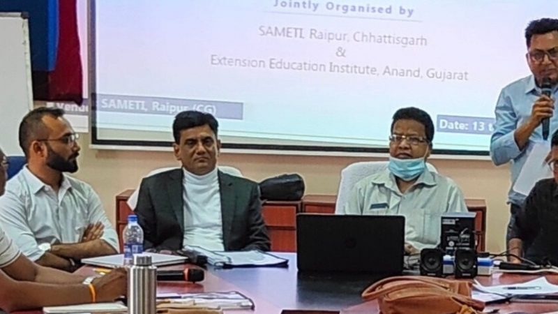 कृषि एवं पशु चिकित्सा अधिकारियों को व्यक्तित्व विकास, कौशल संचार एवं उन्नत तकनीक का दिया जा रहा प्रशिक्षण