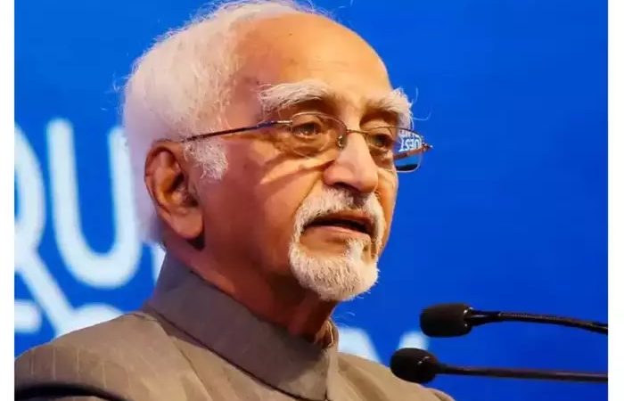 नूपुर विवाद : पीएम मोदी की चुप्पी अर्थपूर्ण : अंसारी, नफरत फैलाने वाले बयानों पर चुप्पी तोड़ें पीएम मोदी : थरूर