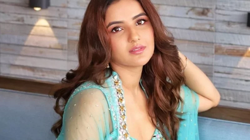 जैस्मीन का बॉलीवुड डैब्यू, जुलाई से शुरू करेंगी फिल्म की शूटिंग