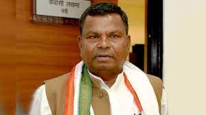 कृषकों को ना होने पाए खाद बीज की कमी- मंत्री लखमा