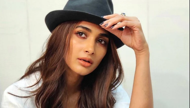 शाहिद के साथ करेंगी एक्शन थ्रिलर फिल्म में काम