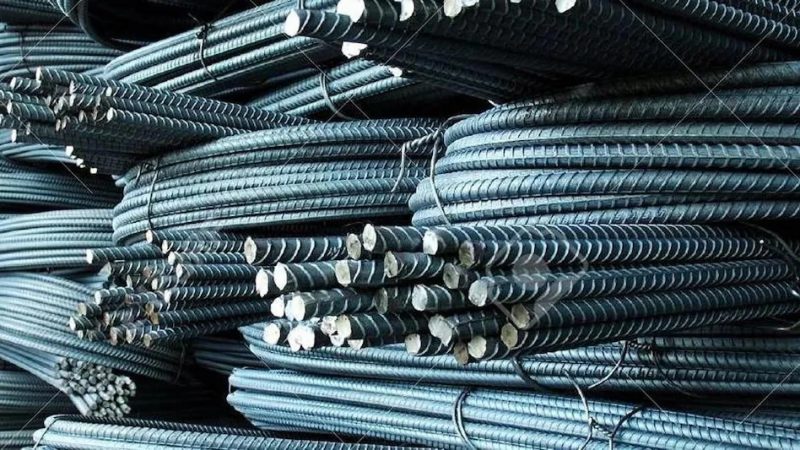 दो महीने में आधा हुआ सरिये का भाव, घर बनाने का सबसे अच्छा मौका