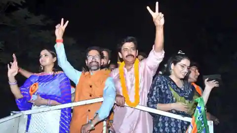 निरहुआ सटल रहे… आजमगढ़ में कैसे दिनेश लाल यादव ने स्मृति इरानी मॉडल से हासिल की जीत