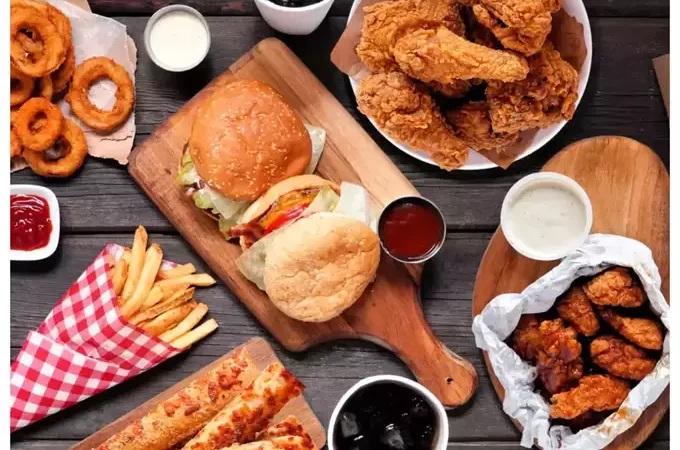 बारिश के दिनों में क्या खाएं क्या नहीं? एक्सपर्ट ने दिए 5 आसान से टिप्स