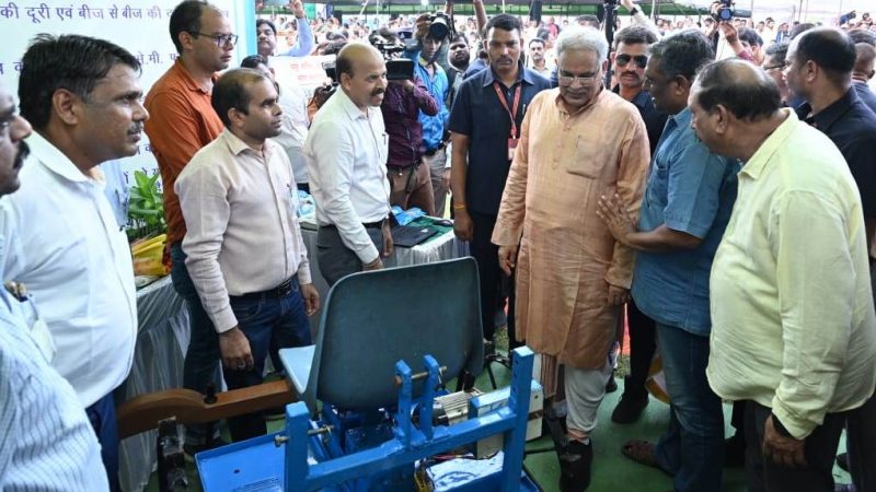 मुख्यमंत्री ने की पशुचलित कल्टीवेटर और प्लांटर की लॉन्चिंग
