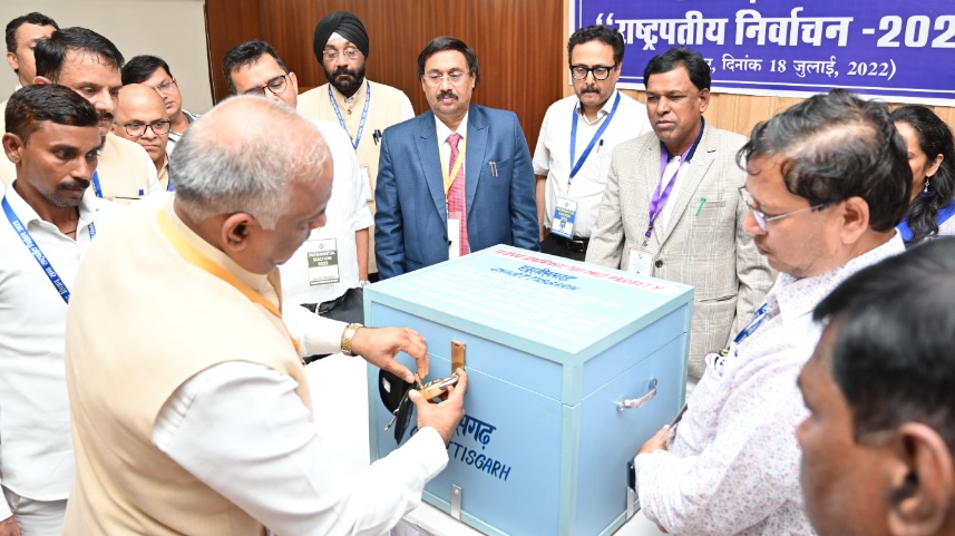 राष्ट्रपति निर्वाचन के लिए प्रदेश के सभी 90 विधायकों ने डाले वोट, सहायक रिटर्निंग ऑफिसर सीलबंद मतपेटी को लेकर जाएंगे नई दिल्ली