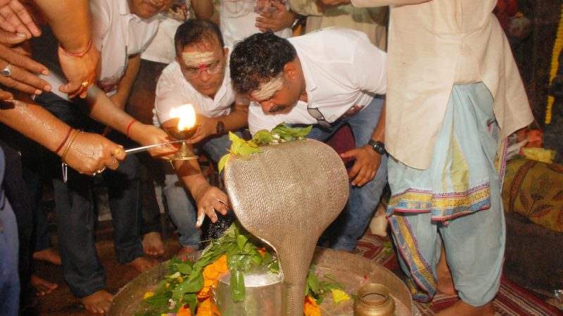 वैदिक मंत्रोंच्चार के साथ बुढ़ामहोदव मंदिर से प्रांरभ हुआ भोरमदेव पदयात्रा