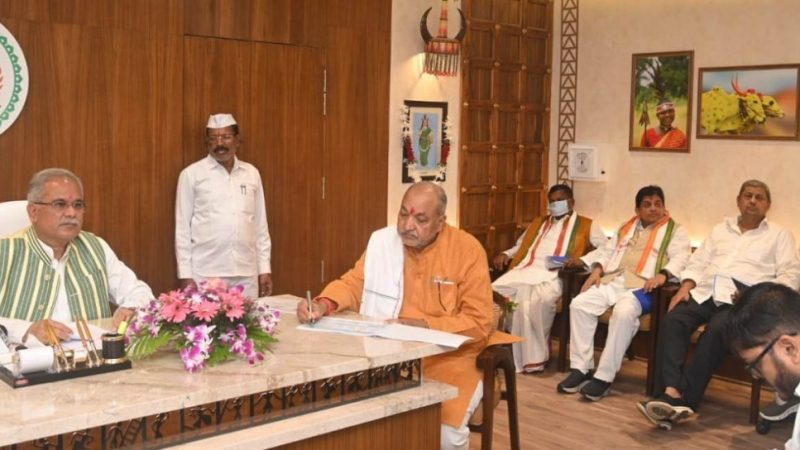 छत्तीसगढ़ में 28 जुलाई को हरेली से होगी गौ-मूत्र खरीदी की शुरूआत: मुख्यमंत्री श्री भूपेश बघेल