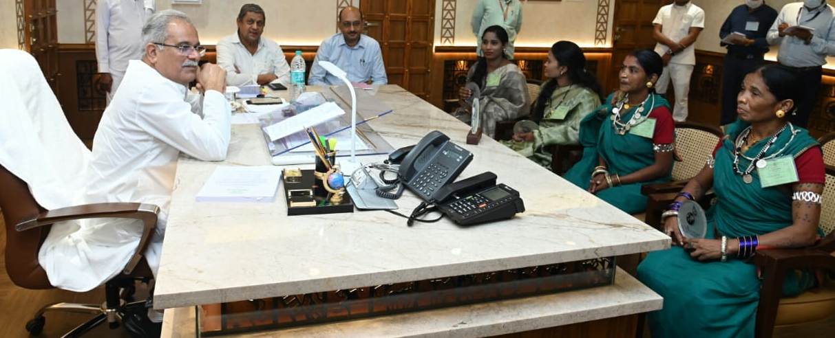 आप सभी को आपके काम के बदौलत विदेश घूमने मिला: बघेल