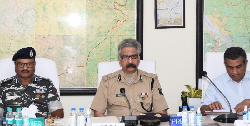 पुलिस मुख्यालय में अन्तर्राज्यीय समन्वय बैठक संपन्न… नक्सलियों के लिए सामग्रियों की आपूर्ति लाइन रोकने की रणनीति पर विचार