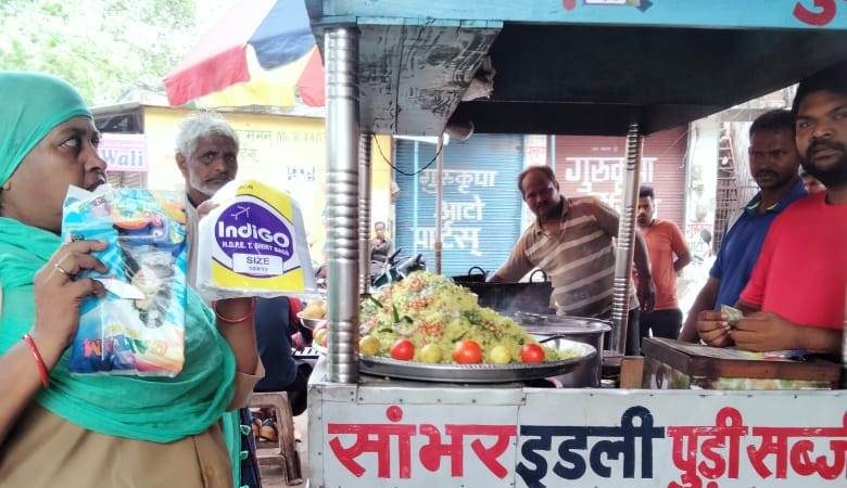 ​​​​​​​नगर निगम द्वारा सिंगल यूज प्लास्टिक के विरूद्ध बाजारों में अभियान सहित झोला बैंक से जनजागरण अभियान प्रारम्भ