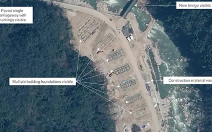 विवादित क्षेत्र डोकलाम के पास चीन ने बसा लिए हैं गांव