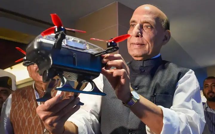 सेना को सौंपी गई आर्टिफिशियल इंटेलिजेंस बेस्ड 75 सैन्य तकनीक