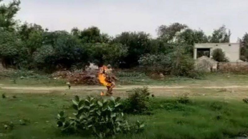 551 दिन बाद आग लगाई और राधे-राधे कहते हुए दौड़ पड़े, अवैध खनन से दुखी संत 80 फीसदी झुलसे