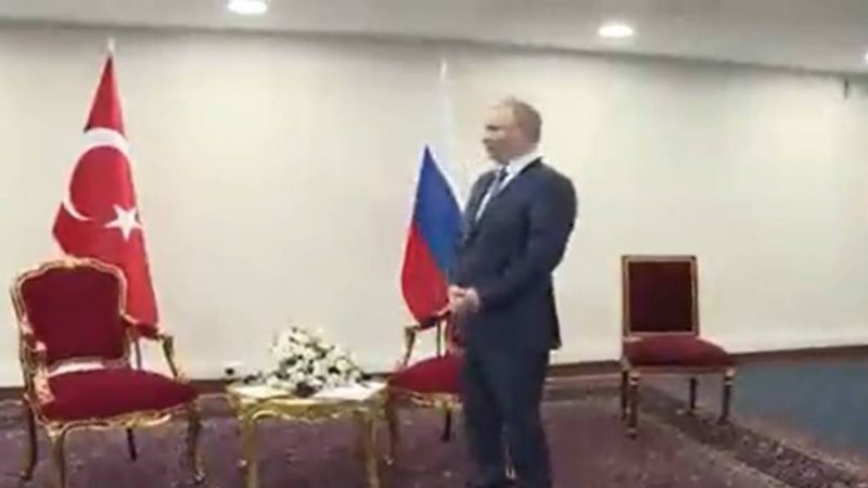 Erdogan ने पुतिन को कराया 50 सेकेंड तक वेट, चहलकदमी करते दिखे रूसी राष्ट्रपति, लोग बोले- जैसे को तैसा