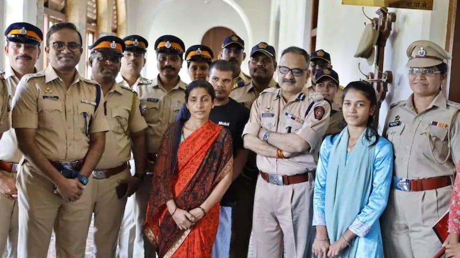 मेरी पूजा मिल गई..’, 9 साल बाद लापता बेटी को देख फफक कर रो पड़ी मां