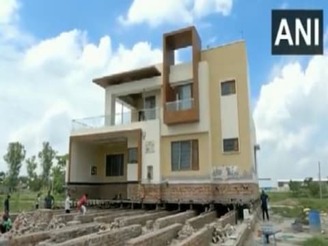 देसी जुगाड़ ने बचाया पंजाब के किसान का ‘ड्रीम होम’, जानें इस कोठी को क्यों खिसकाया जा रहा 500 फीट दूर