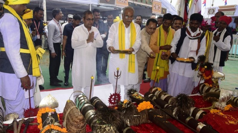 आदिवासी समाज के उत्थान के लिए हमारी सरकार दृढ़ संकल्पित: मुख्यमंत्री भूपेश बघेल