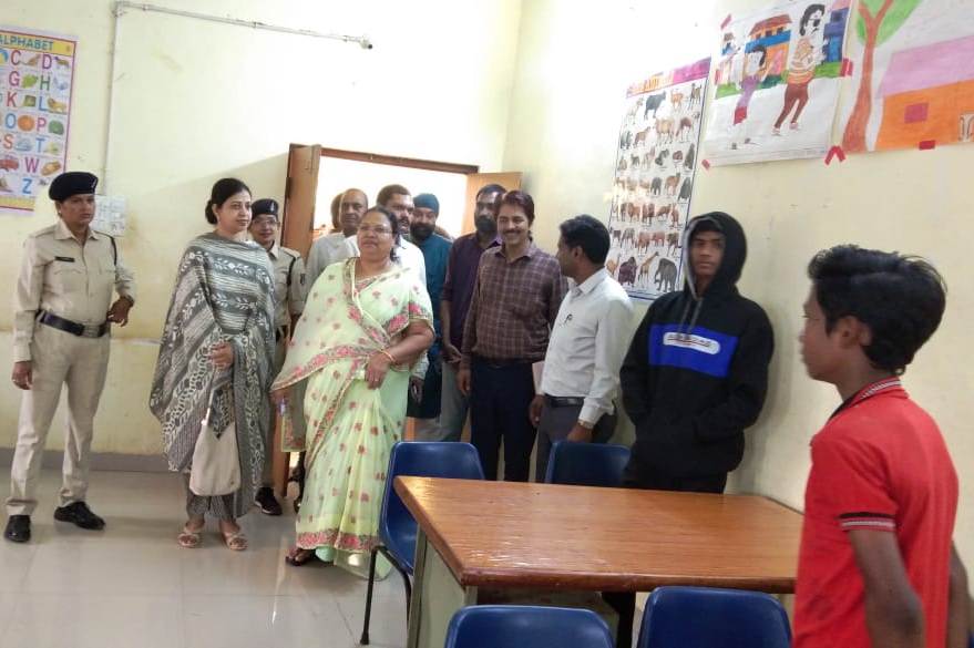 महिला एवं बाल विकास मंत्री भेंड़िया ने बाल देखरेख संस्थाओं का किया निरीक्षण