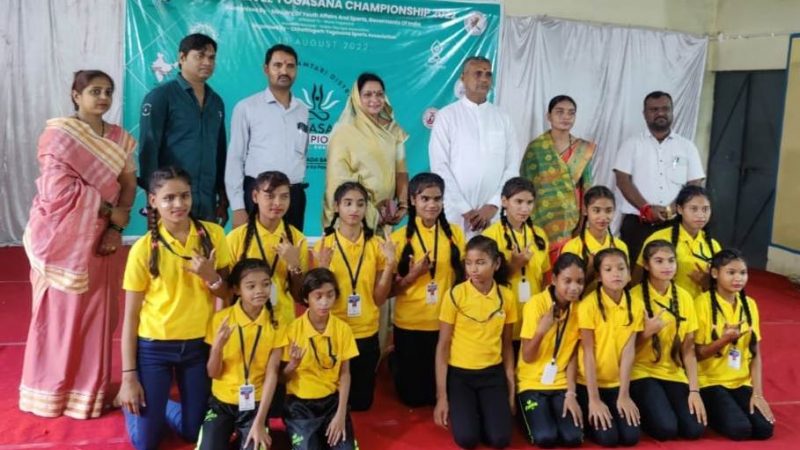 मूकबधिर बच्चों ने योग क्रियाओं का किया आकर्षक प्रदर्शन