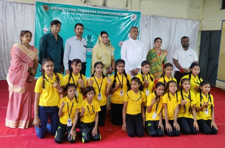 मूकबधिर बच्चों ने योग क्रियाओं का किया आकर्षक प्रदर्शन