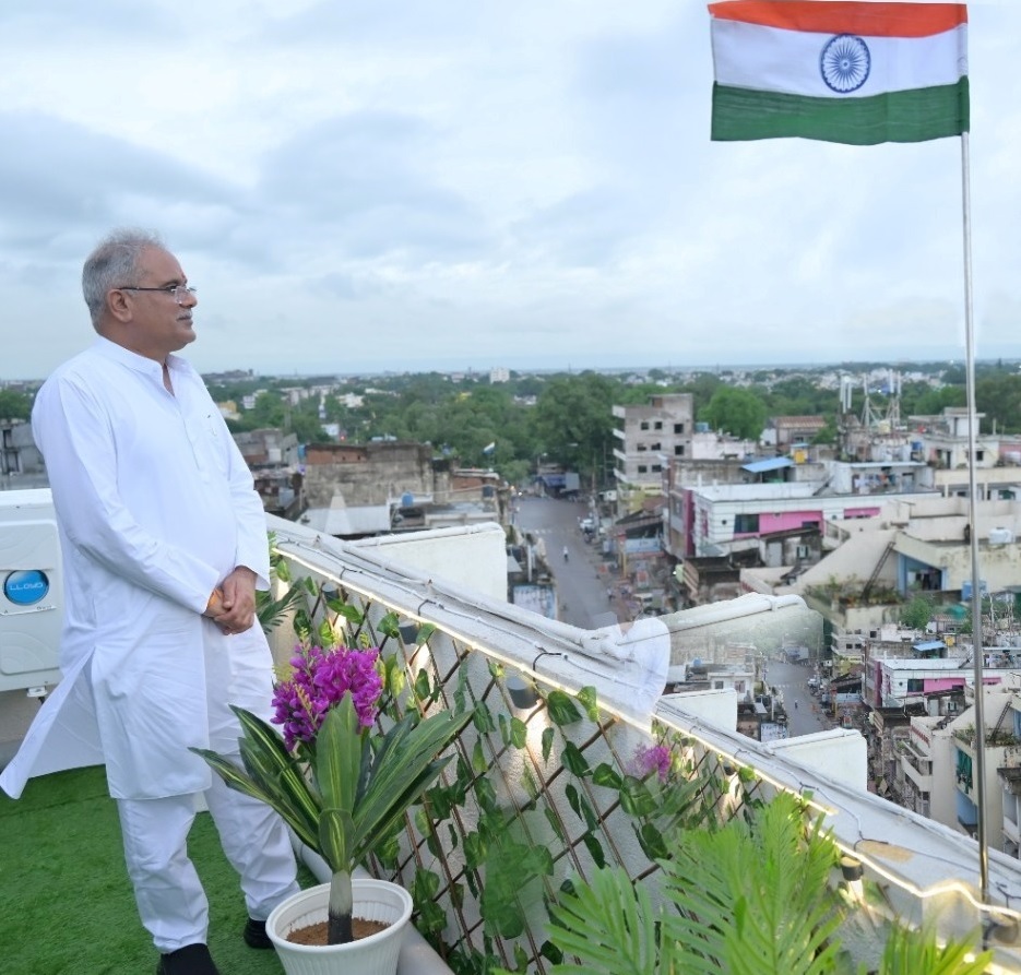 मुख्यमंत्री ने रायपुर स्मार्ट सिटी के नवीन कार्यालय भवन का किया लोकार्पण