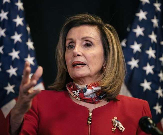 चीन की धमकियों के आगे नहीं झुका अमेरिका… आठ फाइटर जेट, दर्जनों युद्धपोत की सुरक्षा में ताइवान पहुंची नैंसी पेलोसी