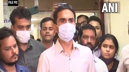 जन्म से मुस्लिम नहीं थे समीर वानखेड़े, नवाब मलिक को लगा एक और झटका