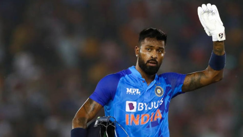 IND vs SA T20 Series: अफ्रीका सीरीज से पहले टीम इंडिया को तगड़ा झटका,  पंड्या समेत तीन खिलाड़ी बाहर
