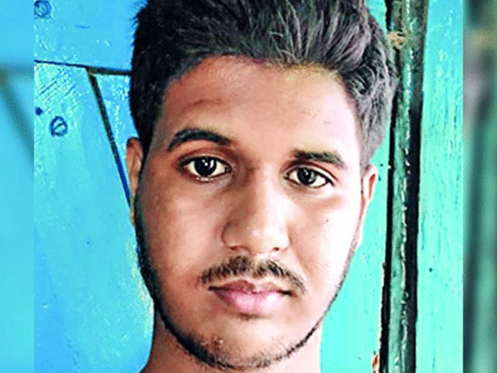 चायवाले के बेटे ने NEET क्रैक करके किया कमाल, न कोचिंग न गाइडेंस…