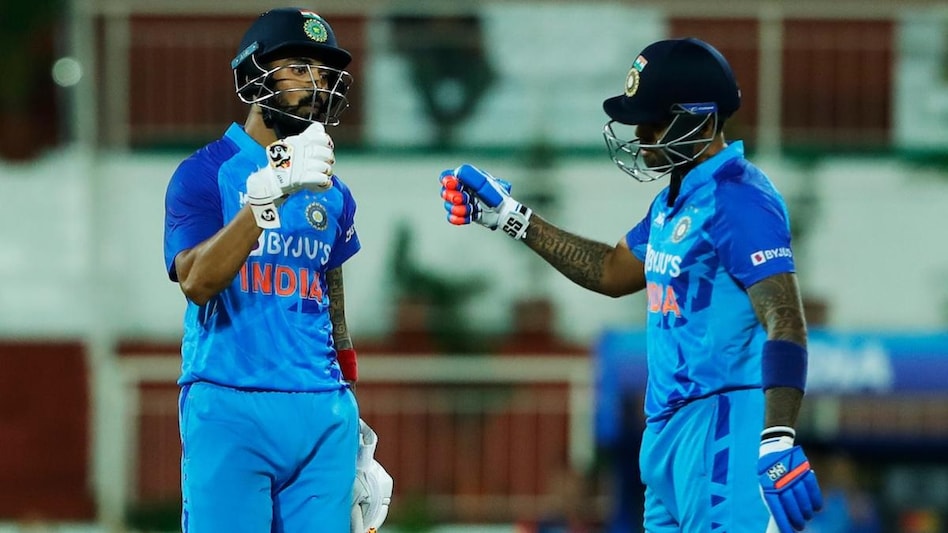 टीम इंडिया ने अफ्रीका को 8 विकेट से रौंदा, सीरीज में बनाई बढ़त