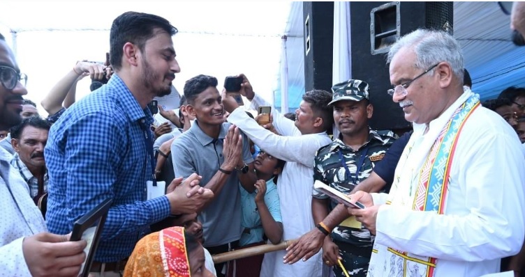 भेंट-मुलाकात, ग्राम बेलौदी: जिजीविषा टीम ने 1 महीने में बालोद के युवाओं को 1100 जॉब दिलाये