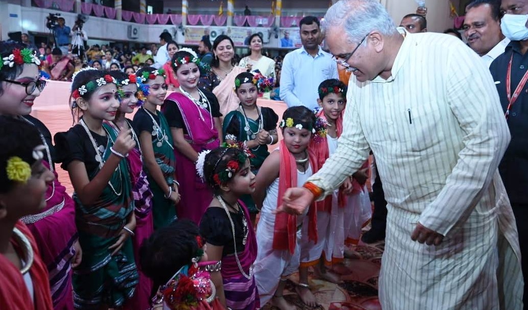 किसानों, वनवासियों और श्रमिकों की जेब में पैसा आने का असर छत्तीसगढ़ की अर्थव्यवस्था पर दिख रहा : मुख्यमंत्री  भूपेश बघेल