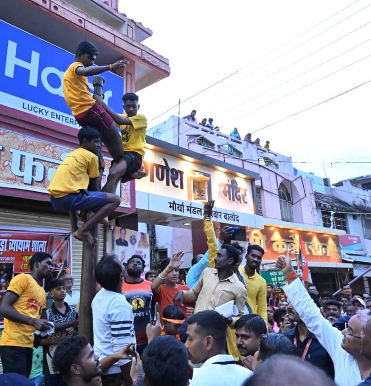 मलखंब खिलाड़ियों ने किया मुख्यमंत्री को सैल्यूट