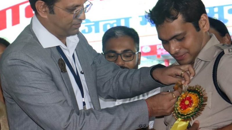 ​​​​​​​महासमुंद जिले का ‘खाकी के रंग स्कूल के संग कार्यक्रम’ गोल्डन बुक ऑफ वर्ल्ड रिकार्ड में शामिल