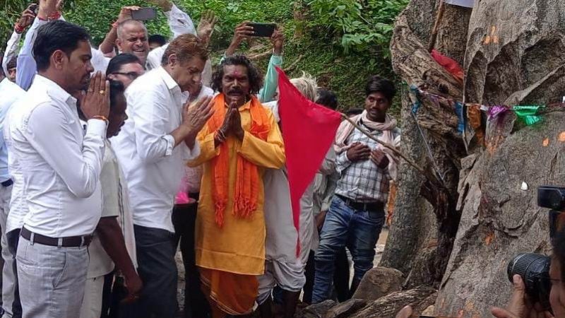 आदि-प्राचीन काल से धर्मिक, अध्यात्म और जन आस्था का केन्द्र है बखारीपाठ- कैबिनेट मंत्री अकबर